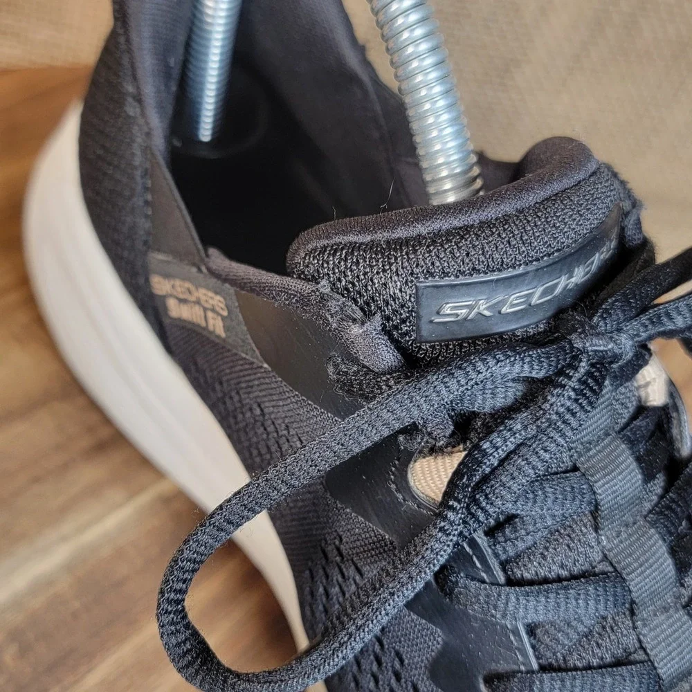 Skechers Swift Fit Walking Shoes Black Knit Comfort Sneakers‎ Athletic Women's 7